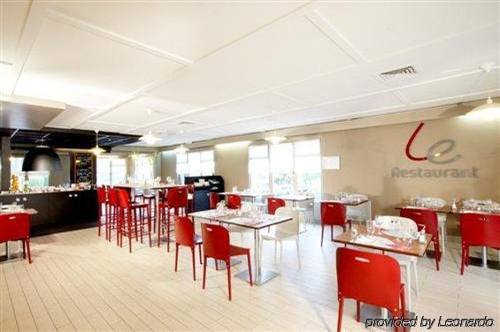 Hotel Campanile Lille - Lomme Restaurace fotografie