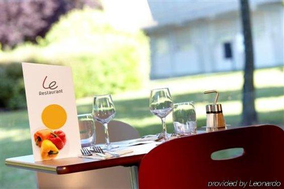 Hotel Campanile Lille - Lomme Restaurace fotografie